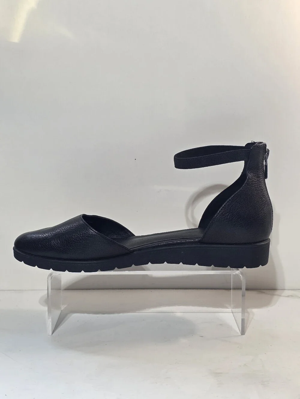 EILEEN FISHER SUE ANKLE STRAP FLATS SZ 10